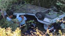 Korkunç kaza! Otomobil şarampole yuvarlandı: 5 ölü